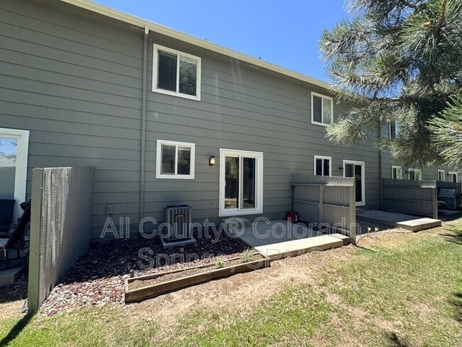 Building Photo - 235 Ellers Grove