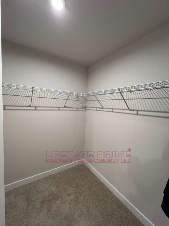 Building Photo - 340 Lograto Ln