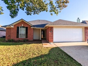 Building Photo - Move-in Ready 3 bed/ 2 bath home in South Bossier