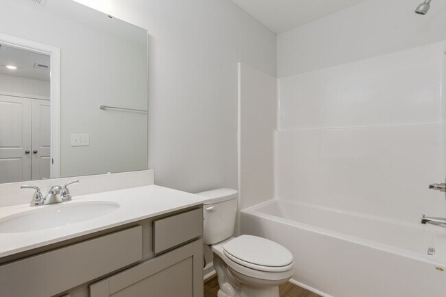 Building Photo - Modern 3-Bed, 2.5-Bath Townhome in Prime L...