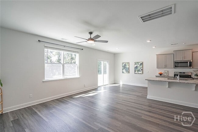 Building Photo - 756 Logging Hl Dr