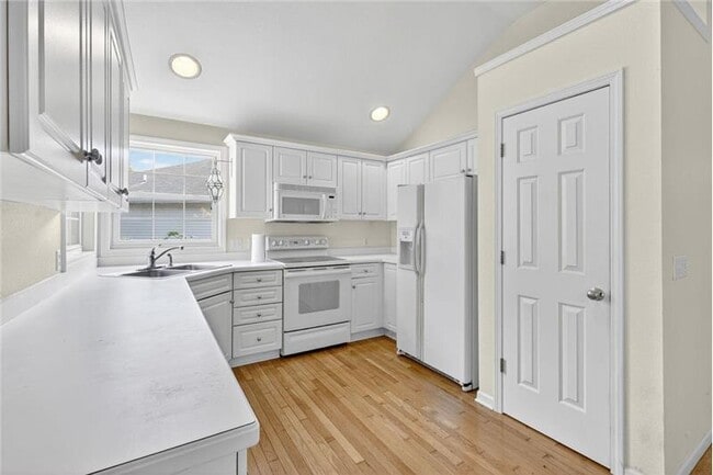 Building Photo - 4522 Heathercove Pl