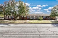 Building Photo - 2619 W 15th St N