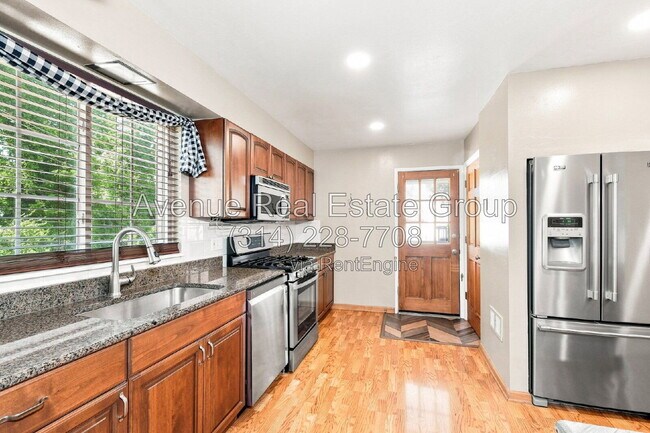Building Photo - 959 Orchard Lakes Dr