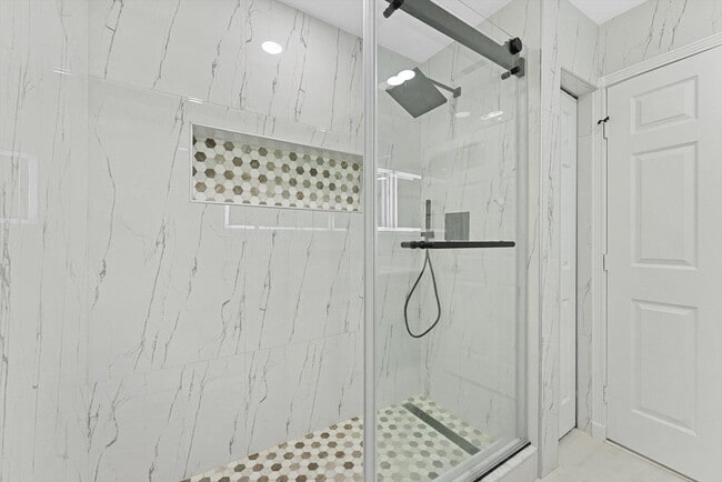 Building Photo - 20094 W Key Dr