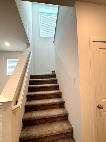 Upstairs - 2288 Panama Dr