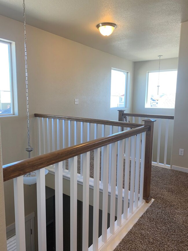 Building Photo - GORGEOUS TWO STORY WITH UNFINISHED BASEMENT
