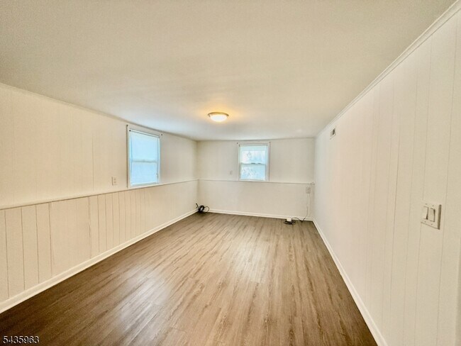 Building Photo - 65 Wabeno Ave