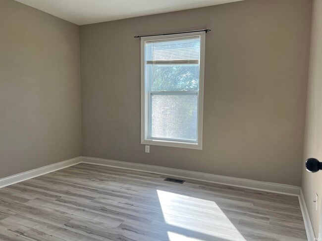 Building Photo - 8611 Springberry Dr