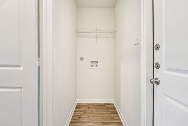 Building Photo - 712 Trinity Trl