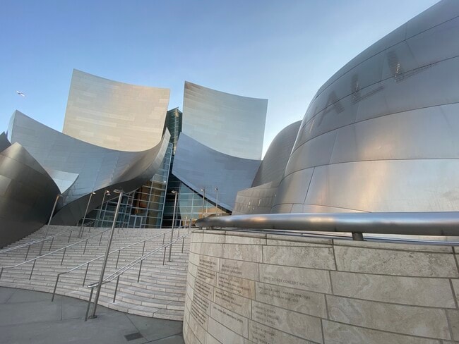 Building Photo - 13730 Mindora Ave