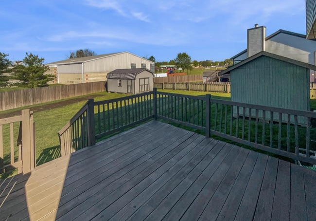 Building Photo - 6800 Barker Dr