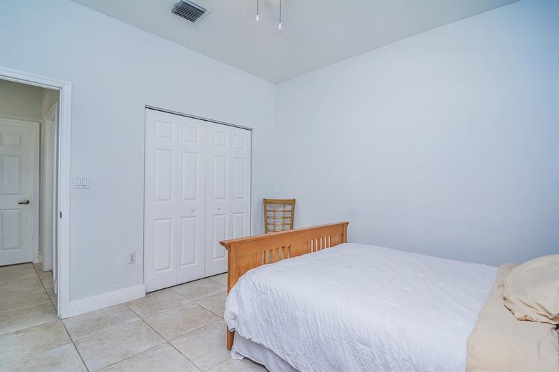 Building Photo - 14271 NW 18th Ct