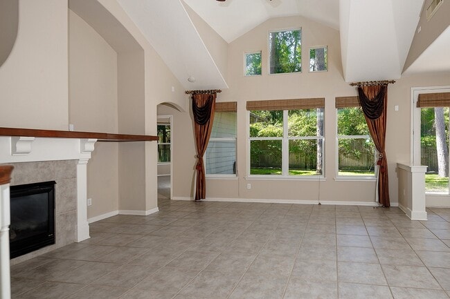 Building Photo - 54 S Longsford Cir