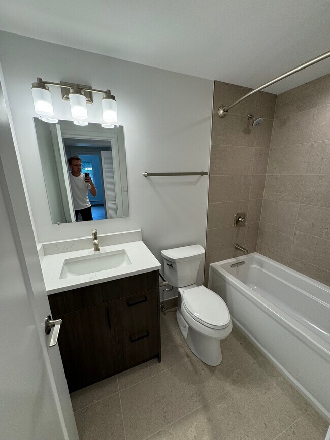 Building Photo - 603 S McKinley Ave