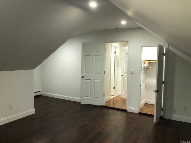 Building Photo - 231 Evergreen Ave