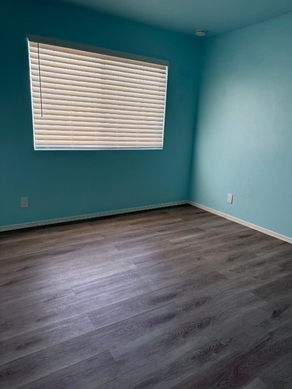 Building Photo - 2237 Davis Ave