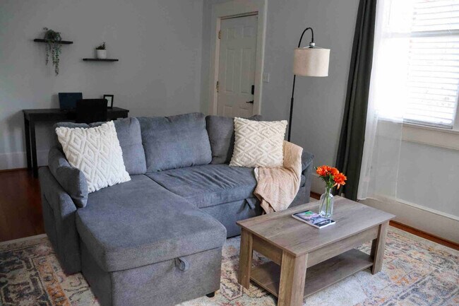 Building Photo - 1419 Franklin St