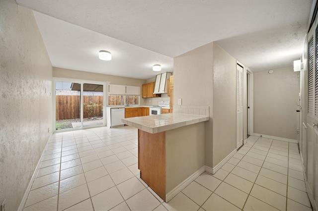 Building Photo - 3817 Yosemite Dr