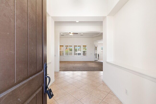 Building Photo - 145 Bellini Way