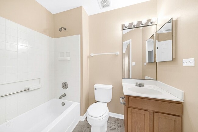 Building Photo - Three Bedroom Two Story Townhome