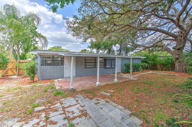 Building Photo - 1511 Meridel Ave