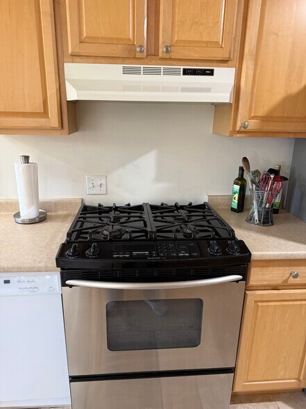 Building Photo - 5081 Foothill Blvd