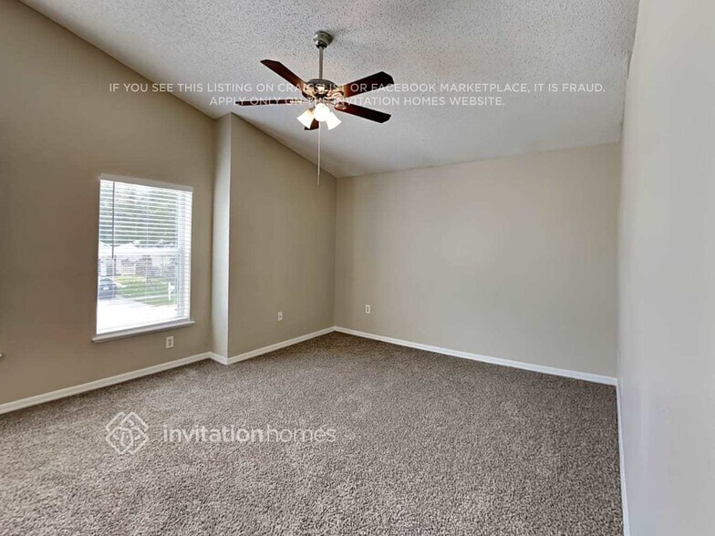 Building Photo - 30631 Birdhouse Dr