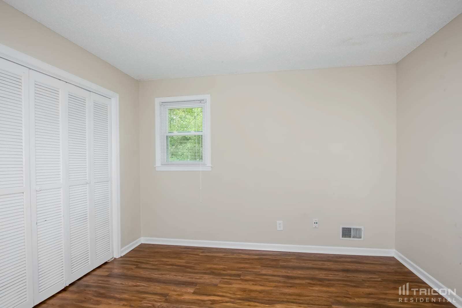 Building Photo - 530 N Royal Tower Dr