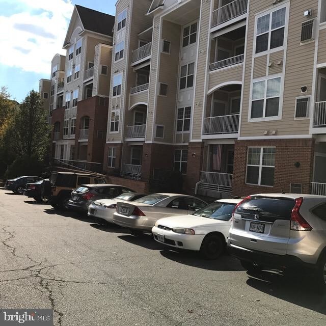 Building Photo - 2701 Bellforest Ct