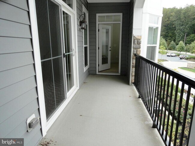 Building Photo - 3100 Stone Cliff Dr