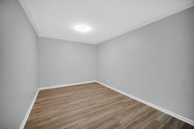 Building Photo - 2407 S Goebbert Rd