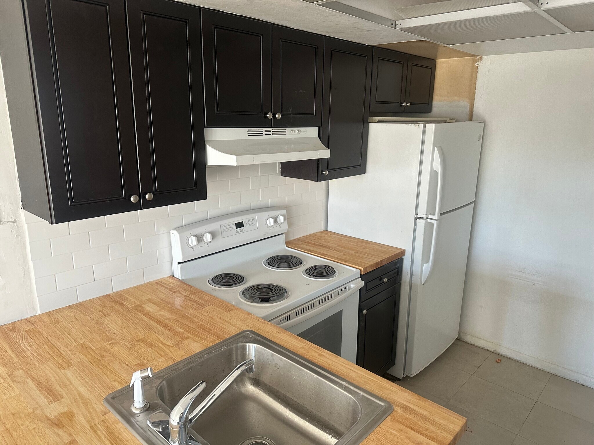 Building Photo - 275 SW 15th St