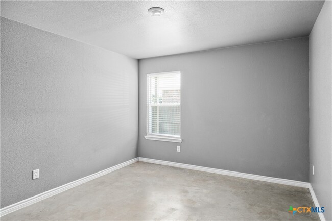 Building Photo - 1409 Natchez Trail