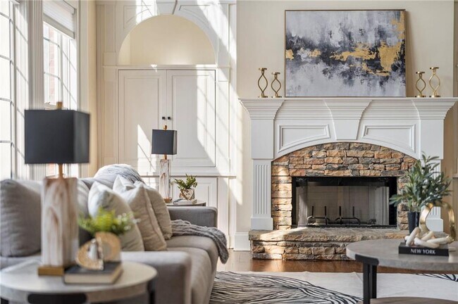 Building Photo - 870 Longstone Landing