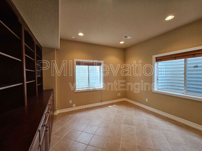 Building Photo - 16448 E Orchard Pl