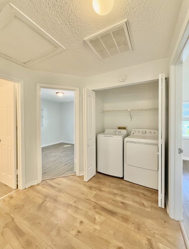 Building Photo - 6420 S Adelia Ave