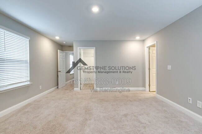Building Photo - 714 Hahn Ct