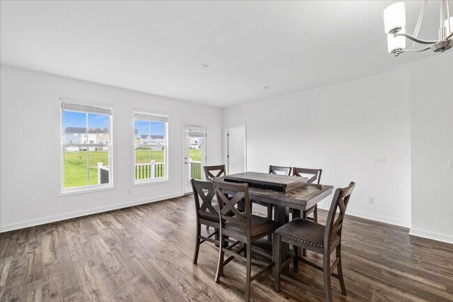 Building Photo - Spacious Home in Westhill Community - Rent...