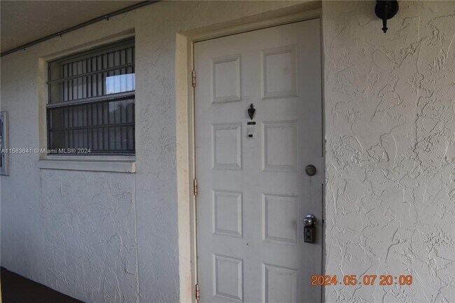 Primary Photo - 1701 NW 75th Ave