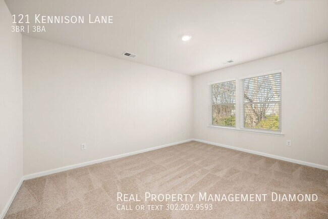 Building Photo - 121 Kennison Ln