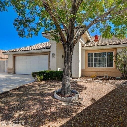 Building Photo - 5022 Vista Loma Way