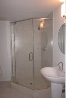 Neo-angle shower - 75 Wildcat Ln