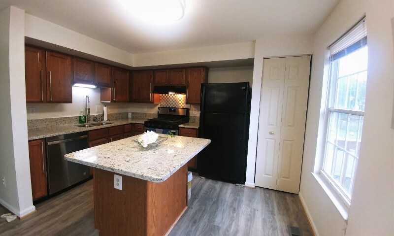 Building Photo - 12921 Freestone Ct