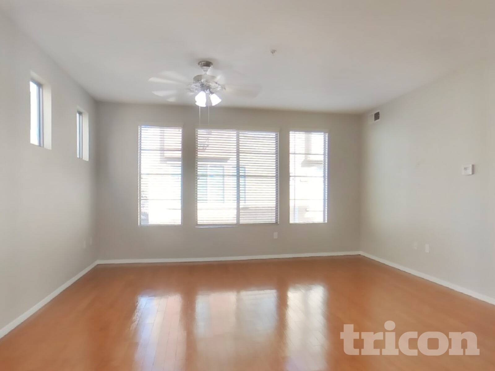 Building Photo - 16825 N 14th St