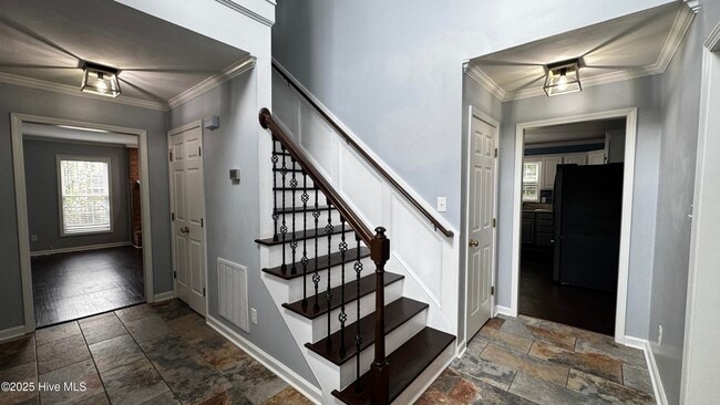 Building Photo - 232 Newport Drive