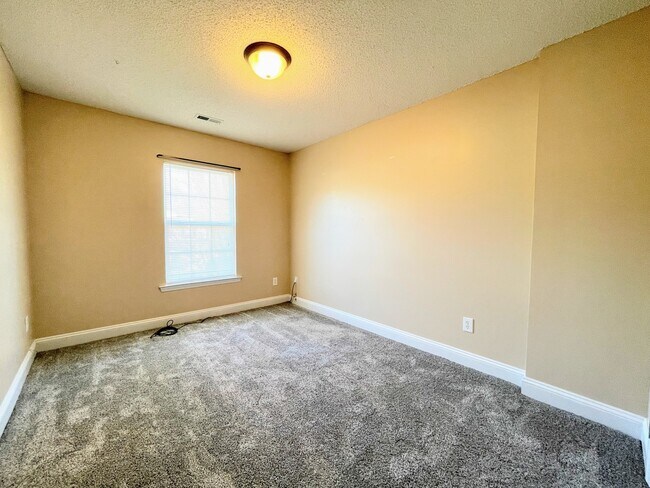 Building Photo - 29712 Robert Lee Ct