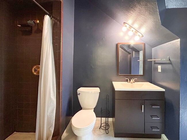 Building Photo - HISTORIC TWO-STORY HOME WITH CHARMING FEAT...