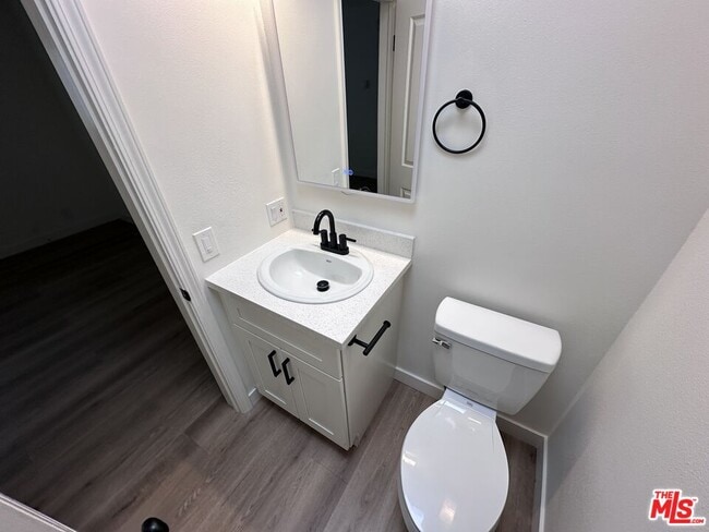 Building Photo - 314 S Clark Dr