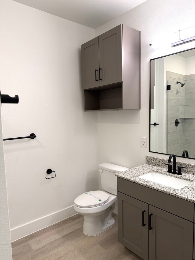 Building Photo - 16601 Braker Ln